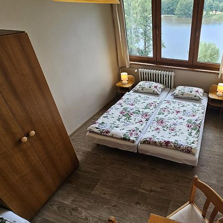 Hotel Chytrov Volfirov Екстер'єр фото