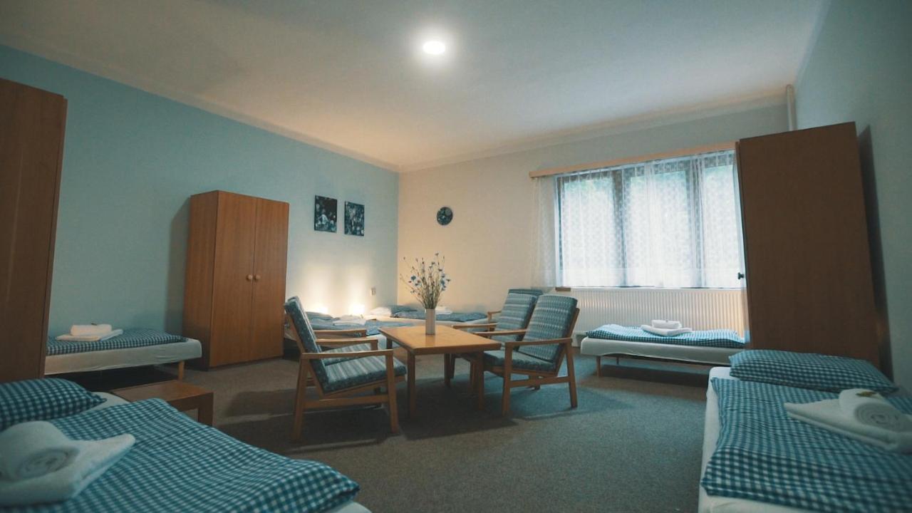 Hotel Chytrov Volfirov Екстер'єр фото